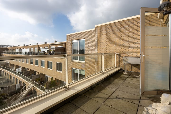 Foto 8 van Sara Roosstraat 16