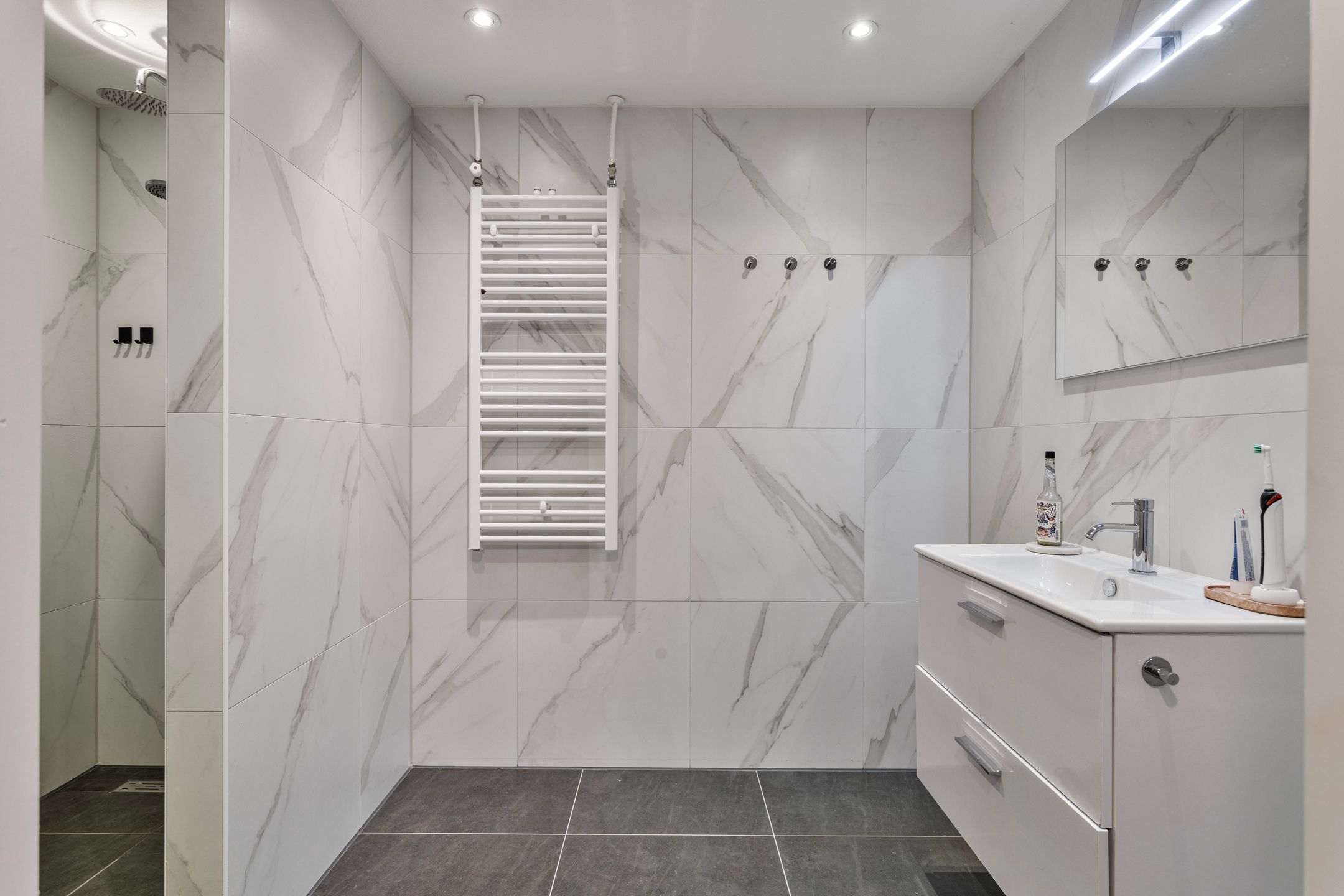 Photo 9 of Koningsweg 16-W