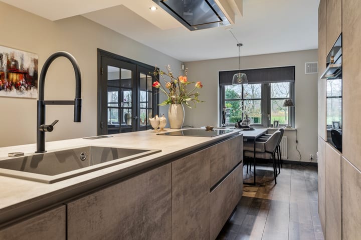 Foto 15 van Cornelia Schefferlaan 11