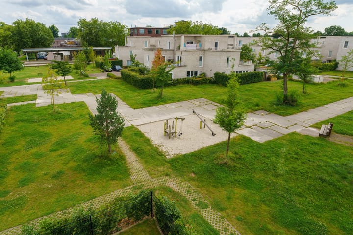 Foto 15 van Schaduwmaskerstraat 25