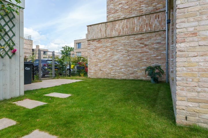 Foto 17 van Schaduwmaskerstraat 25