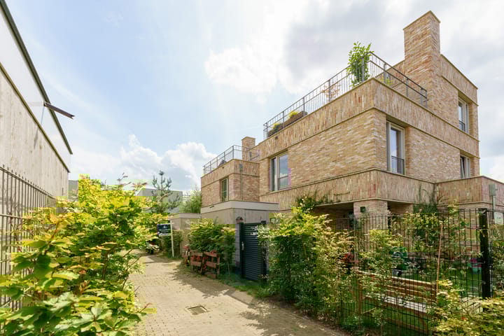 Foto 19 van Schaduwmaskerstraat 25