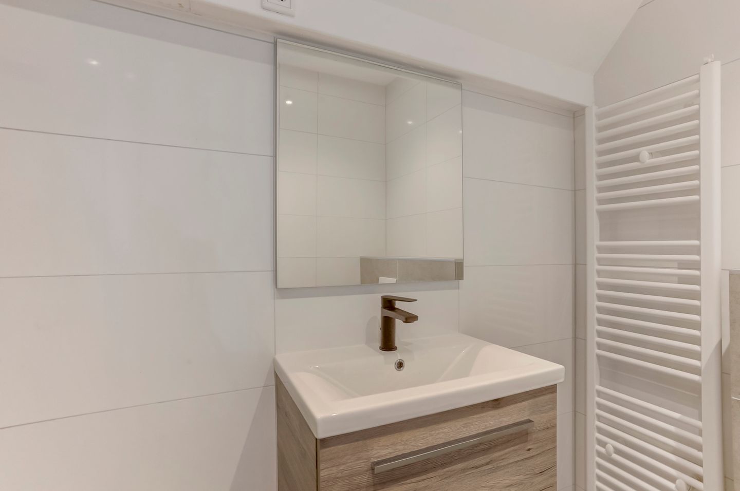 Foto 19 van Van Dishoeckstraat 72