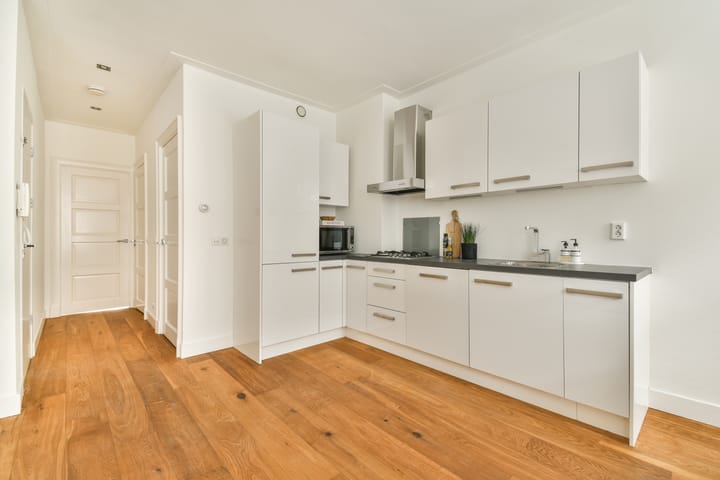 Photo 6 of Sint Willibrordusstraat 48-2