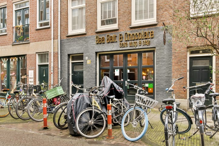 Photo 19 of Sint Willibrordusstraat 48-2