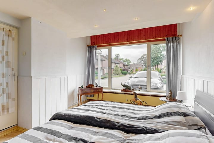 Foto 9 van Esdoornlaan 14