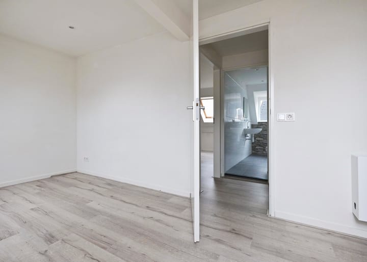 Photo 16 of Dorpsstraat 549-A