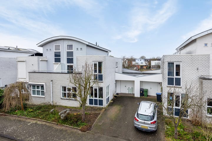 Photo 1 of Jane Addamsstraat 6