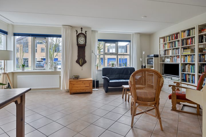 Photo 9 of Jane Addamsstraat 6