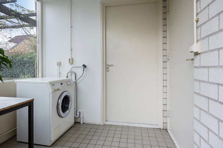 Photo 24 of Jane Addamsstraat 6