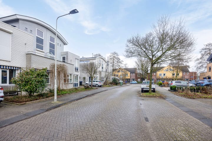 Photo 57 of Jane Addamsstraat 6