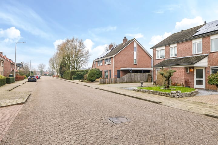 Photo 67 of Stationsstraat 19