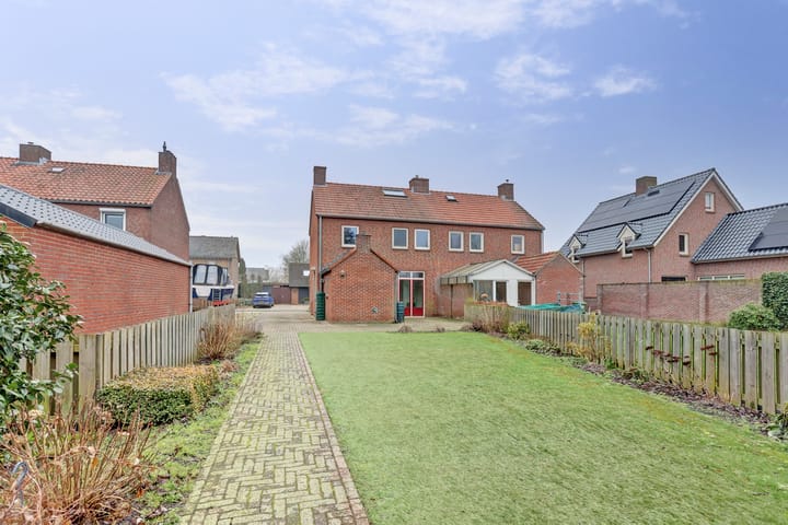 Foto 28 van Schoolstraat 21