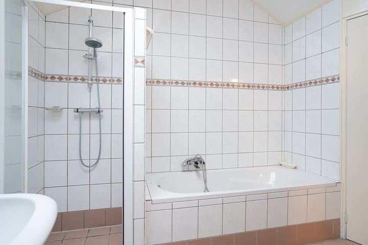 Foto 16 van Aarweg 11