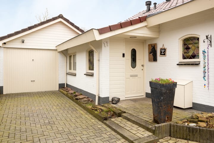 Foto 28 van Aarweg 11