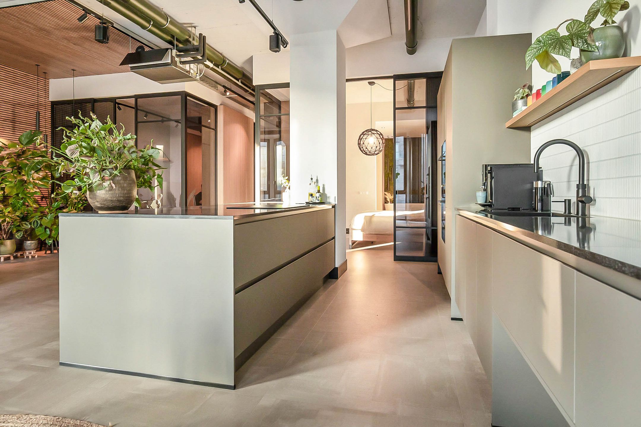 Foto 21 van Surinamepad 166