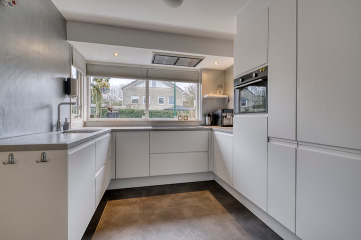 Foto 10 van Aagje Dekenweg 5