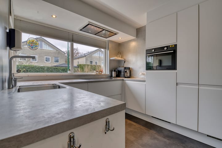 Foto 11 van Aagje Dekenweg 5