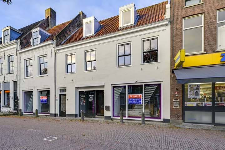 Foto 42 van Voorstraat 73-D