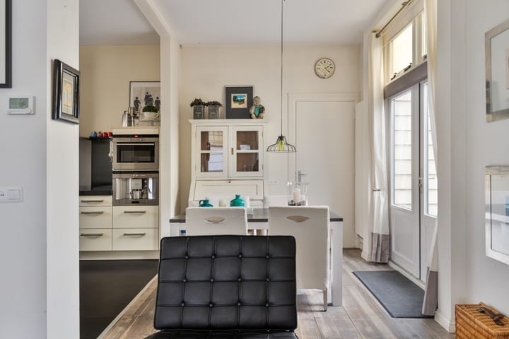 Foto 11 van Burg de Zeeuwstraat 80