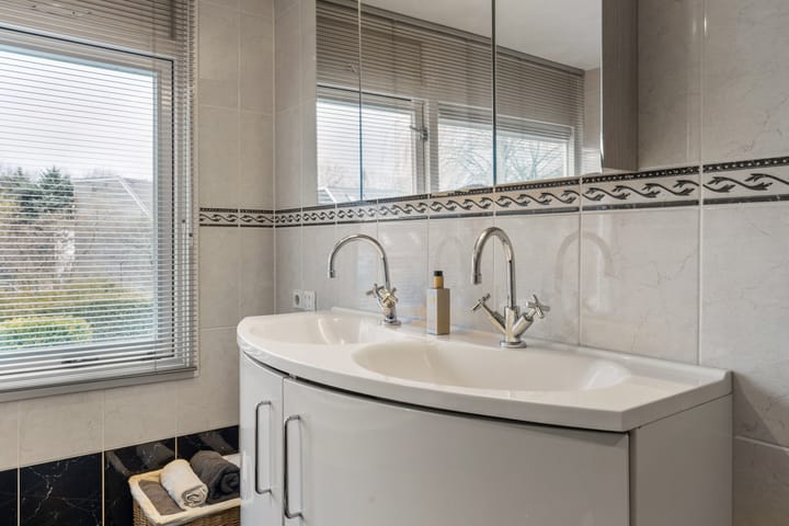 Foto 50 van Snekerveste 24