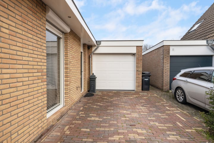 Foto 12 van Snekerveste 24