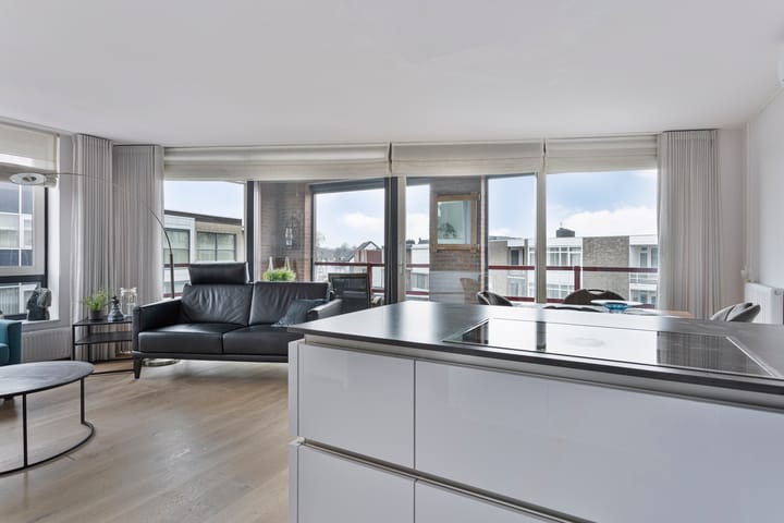 Foto 15 van Postelstraat 12