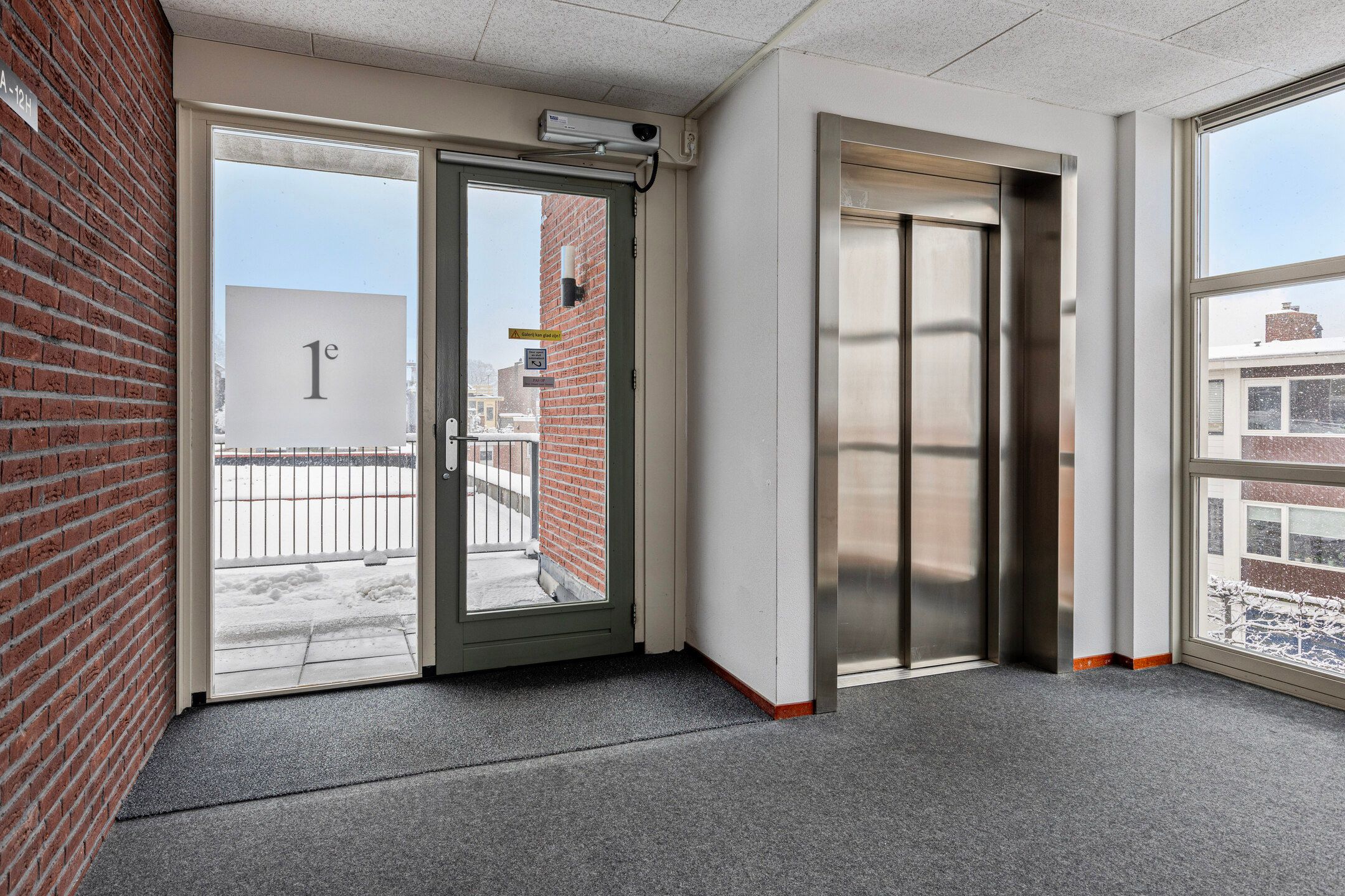 Photo 9 of Kroonkampweg 12-F