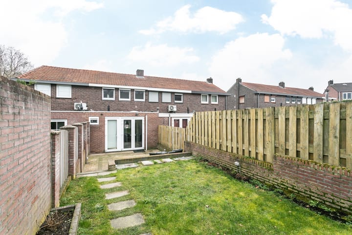 Foto 22 van Hazenkampstraat 141