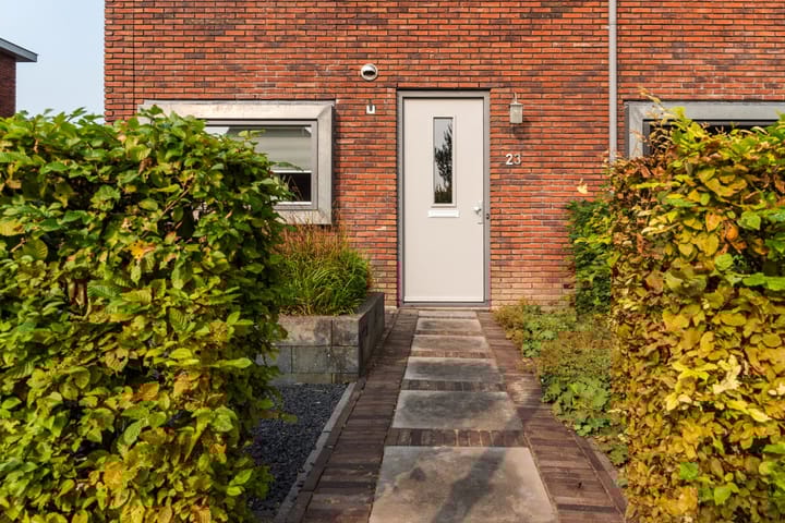 Photo 7 of Johannes Vermeerstraat 23