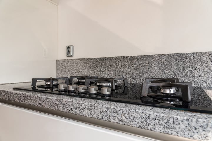 Photo 13 of Johannes Vermeerstraat 23