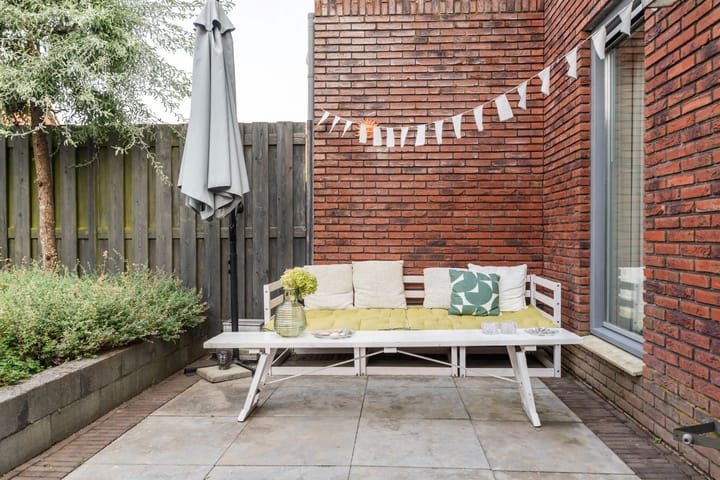 Photo 35 of Johannes Vermeerstraat 23