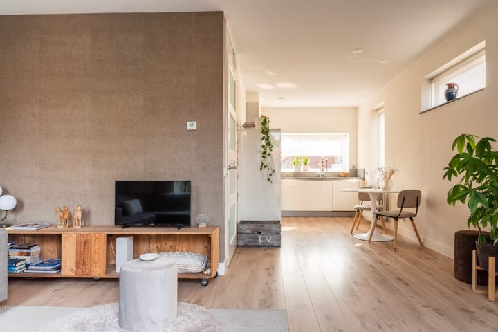 Photo 41 of Johannes Vermeerstraat 23