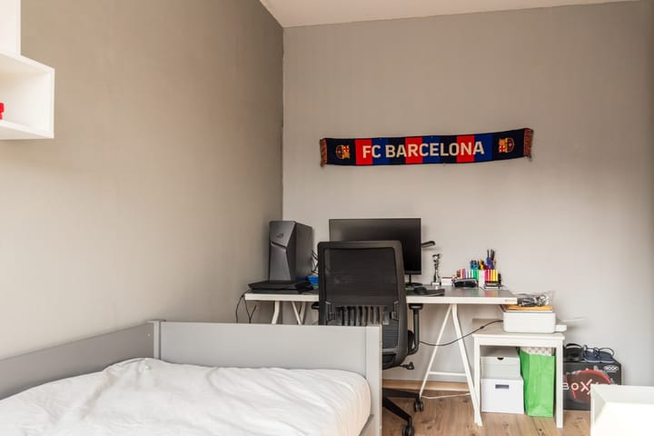 Photo 47 of Johannes Vermeerstraat 23