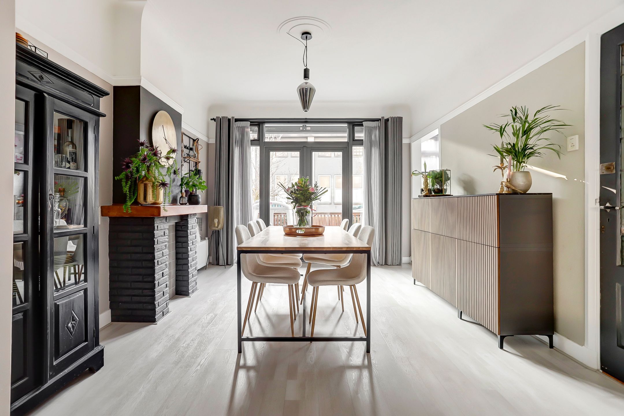 Photo 9 of Burgemeester Knappertlaan 255-A