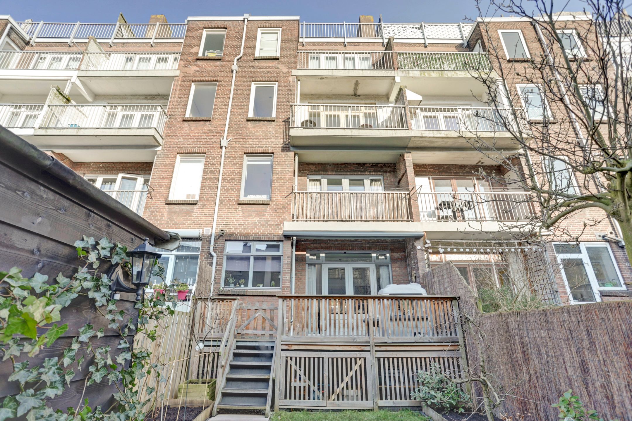 Photo 36 of Burgemeester Knappertlaan 255-A