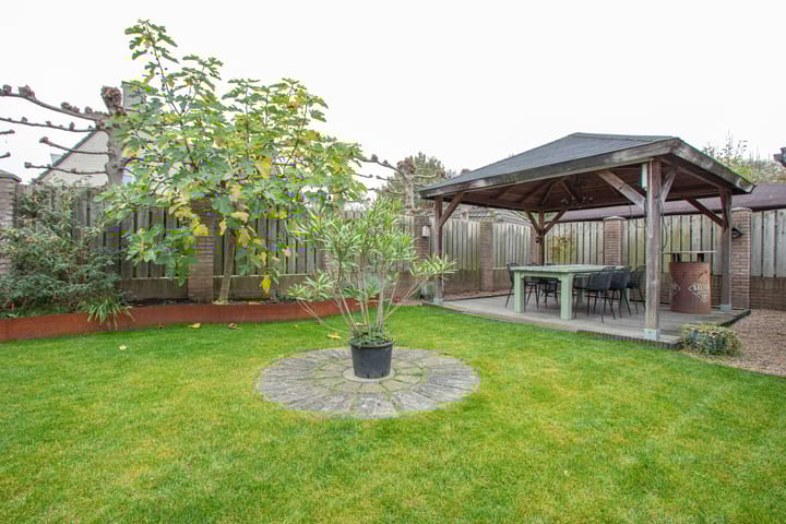 Photo 27 of Thornerweg 32