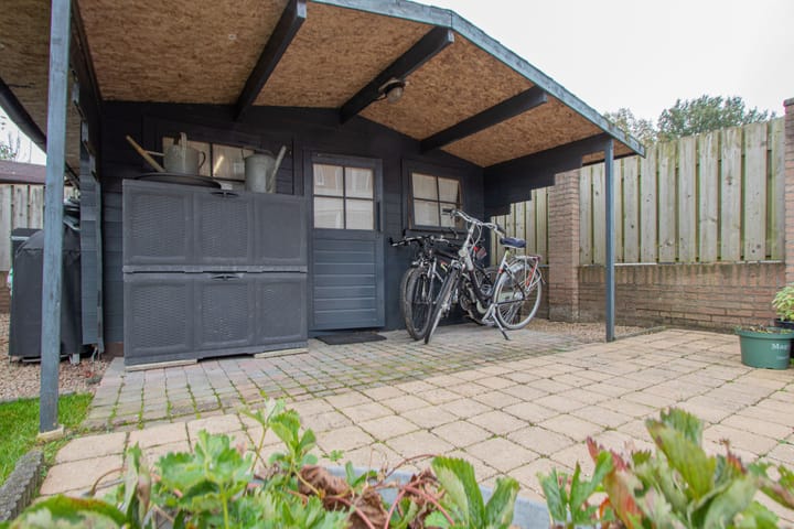 Photo 29 of Thornerweg 32