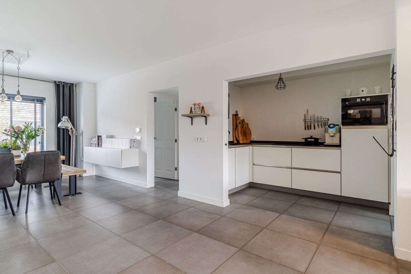 Foto 14 van Deken Boexstraat 17