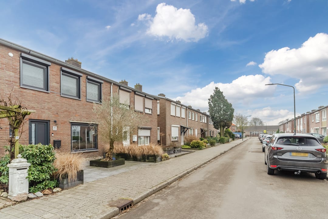 Foto 43 van Deken Boexstraat 17