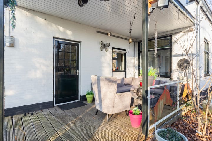 Photo 27 of Pieter de Hoochlaan 1