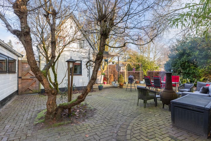 Photo 29 of Pieter de Hoochlaan 1