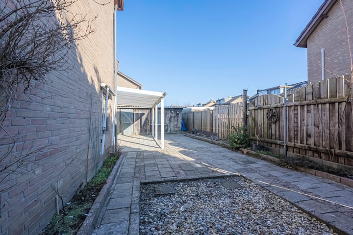 Foto 27 van Paul van Ostaijenstraat 11