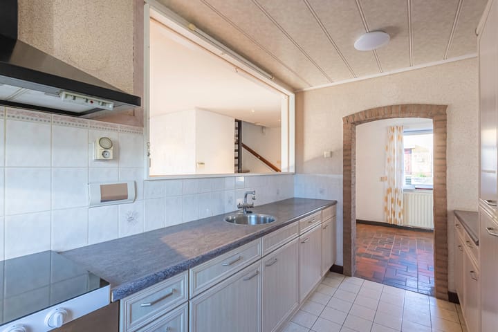 Foto 10 van Paul van Ostaijenstraat 11