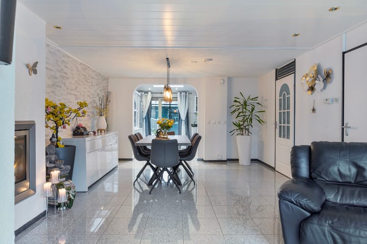 Foto 11 van Mary Zeldenrust-Noordanusstraat 46