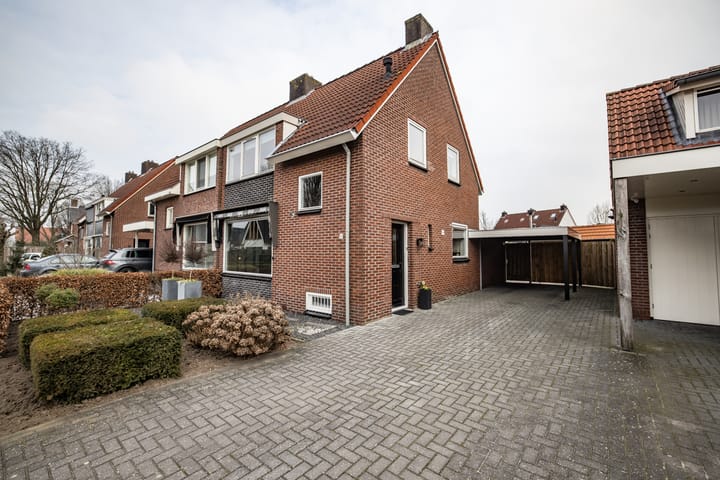 Foto 5 van Wolbes Landen 10-A