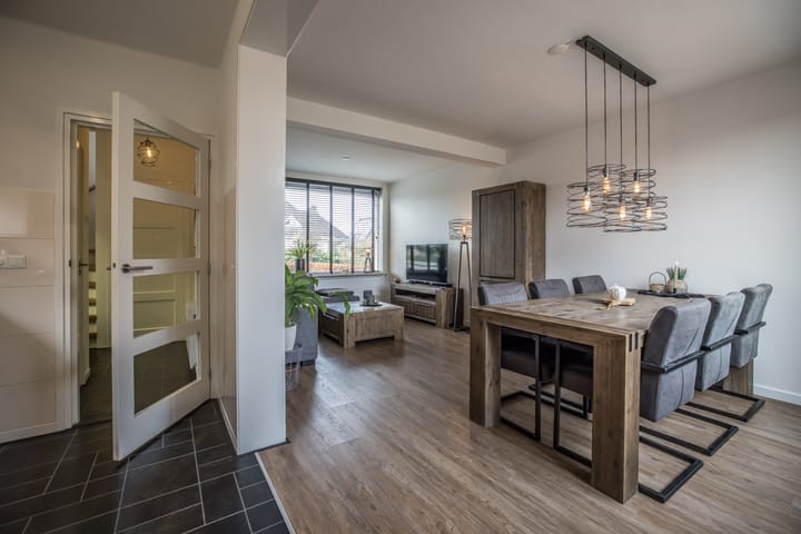 Foto 10 van Wolbes Landen 10-A