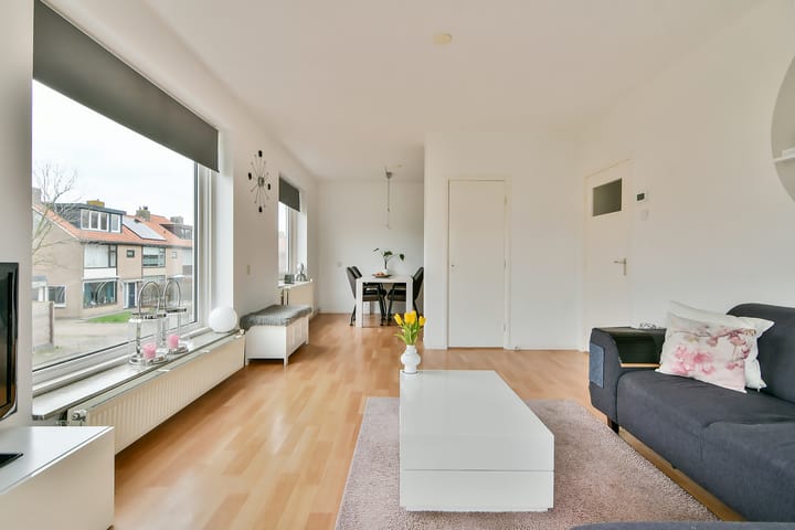 Foto 13 van Wogmeerstraat 12