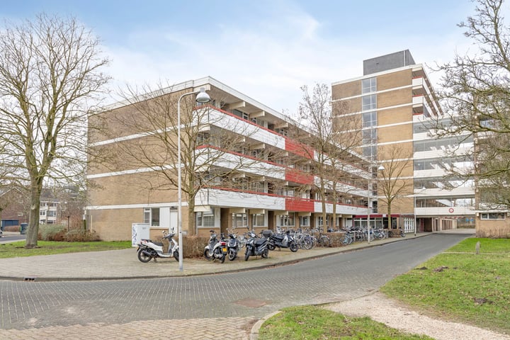 Bekijk foto van Martin Luther Kinglaan 152