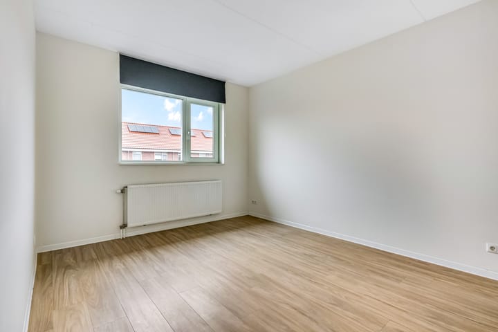 Foto 11 van Maagd 17